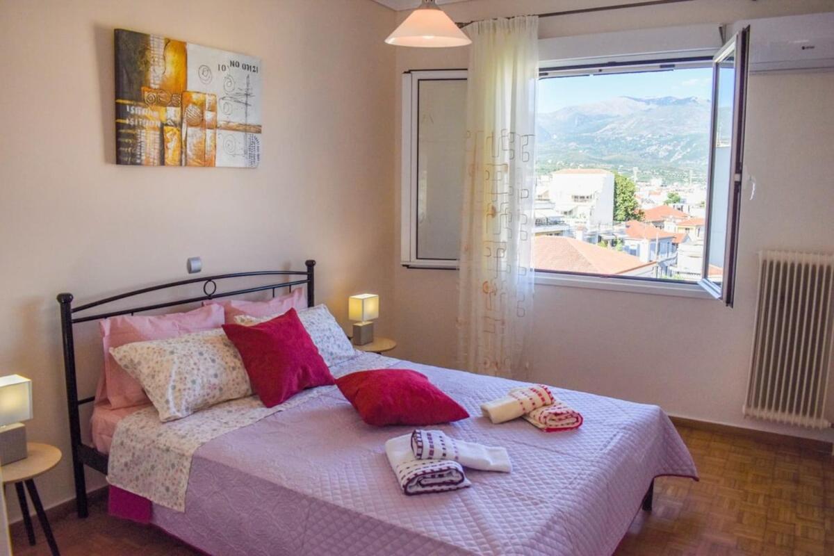 Villa Cozy Flat On The Main Square, 10Min To The Sea Kalamata Exterior foto