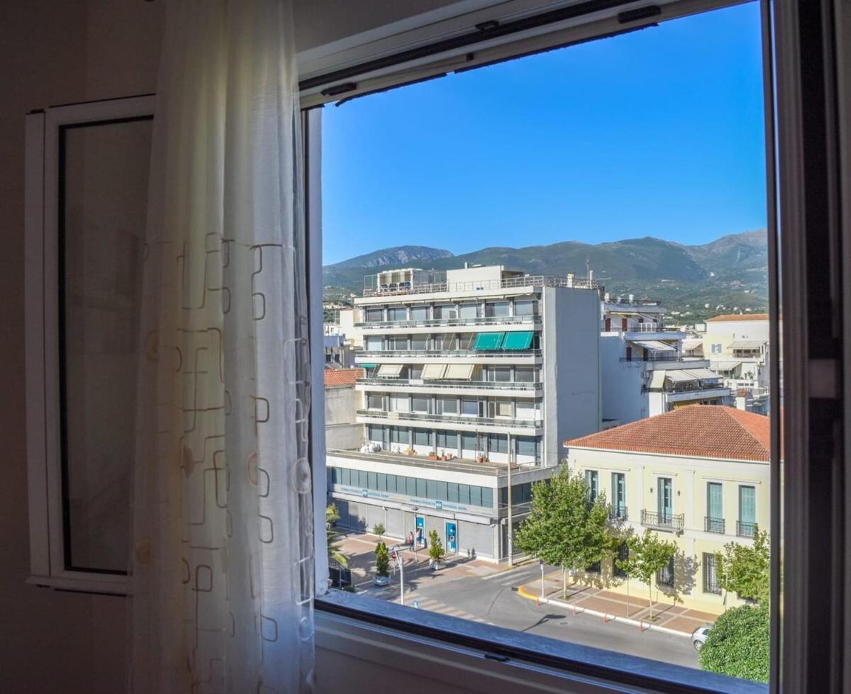 Villa Cozy Flat On The Main Square, 10Min To The Sea Kalamata Exterior foto